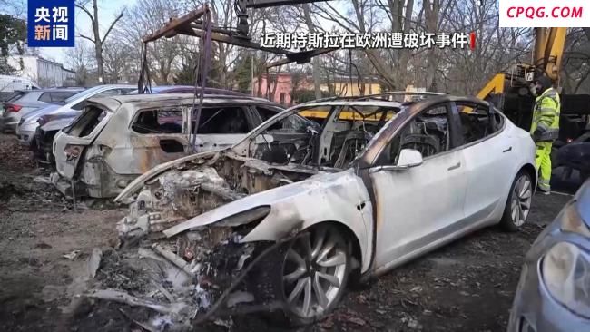 门店频遭袭击 特斯拉陷入双重危机