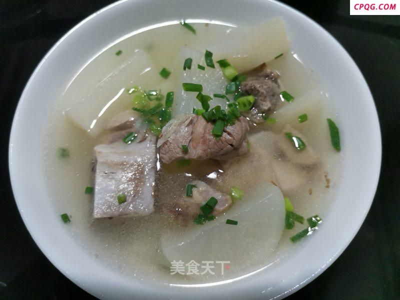 龙骨炖白萝卜的做法