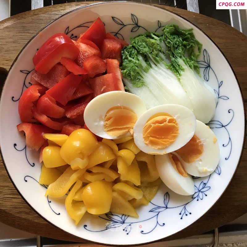 菜椒鸡蛋低脂餐的做法