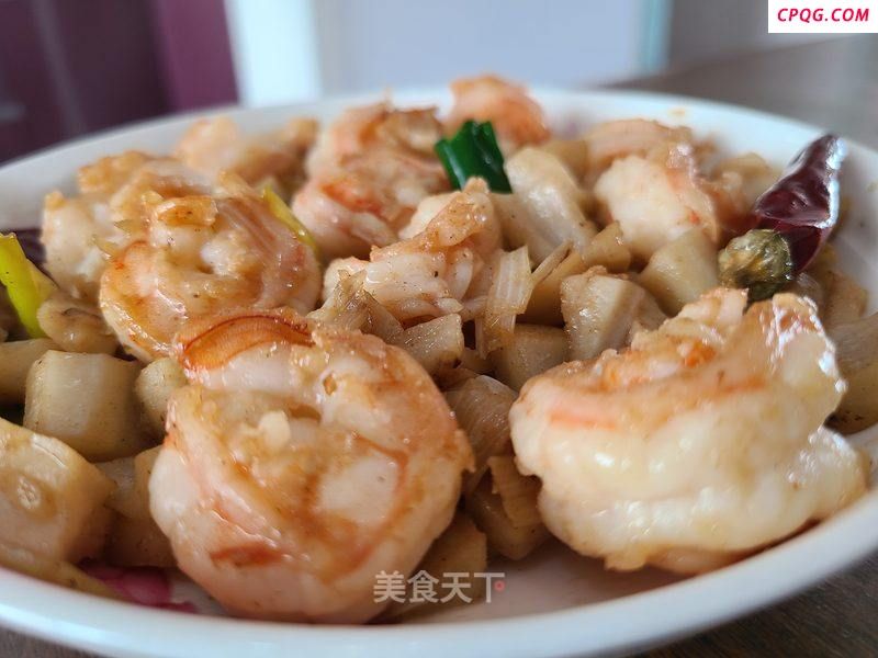 莲菜丁炒虾仁的做法