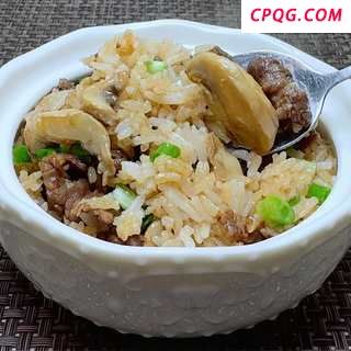 番茄肥牛芝士焗饭