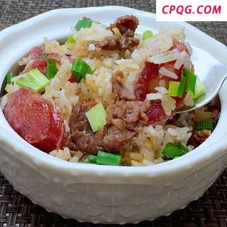 午餐肉虾仁紫菜炒饭
