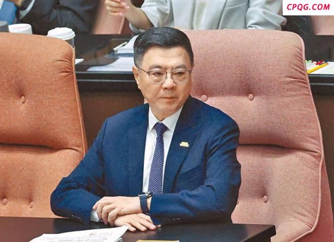 关税风暴未息 卓荣泰仍推大罢免被批