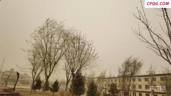 内蒙古10级大风叠加沙尘暴天都黄了