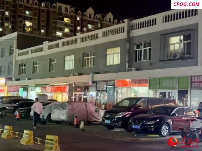 河北三河市已整改牌匾1820块 商铺换牌引热议