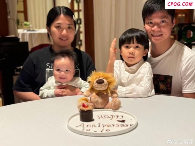 苏炳添结婚近9年儿女双全 喜迎千金再添幸福