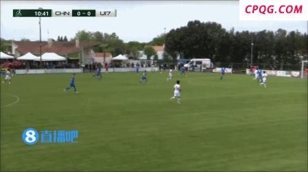 中国U16 2-1绝杀法国旺代U17，谢晋内切扳平，李钧鹏头球绝杀 逆转取胜小组第二