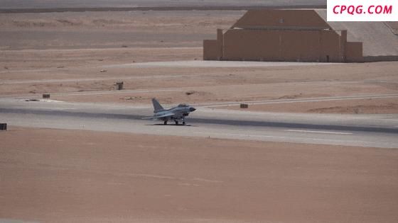 中埃“文明之鹰-2025”空军联合训练首个训练日 中方运油-20等亮相 战鹰列阵展雄姿
