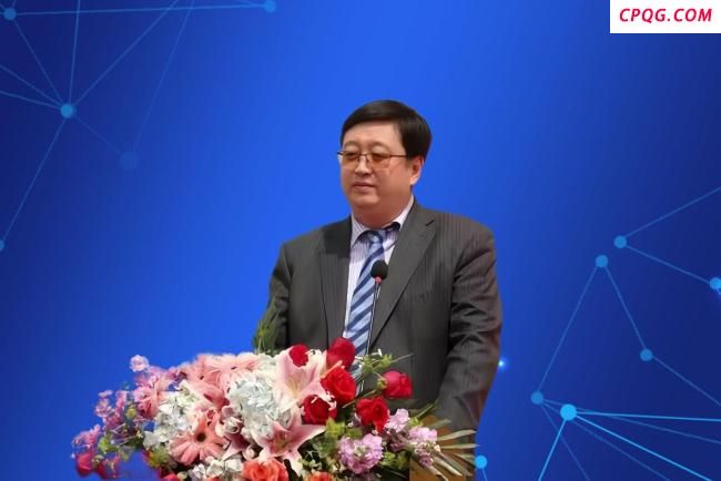 专家：两大国际博弈现转缓曙光