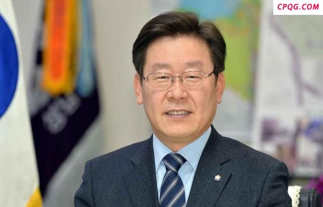 学者：文在寅和李在明“命悬一线” 政坛风波再起