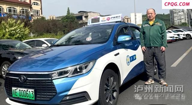 交警司机医生救援窒息婴儿 9分钟生死营救
