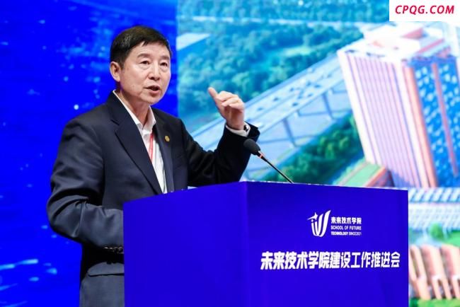 学者：一个本科文凭或支撑不了5年 终身学习成关键
