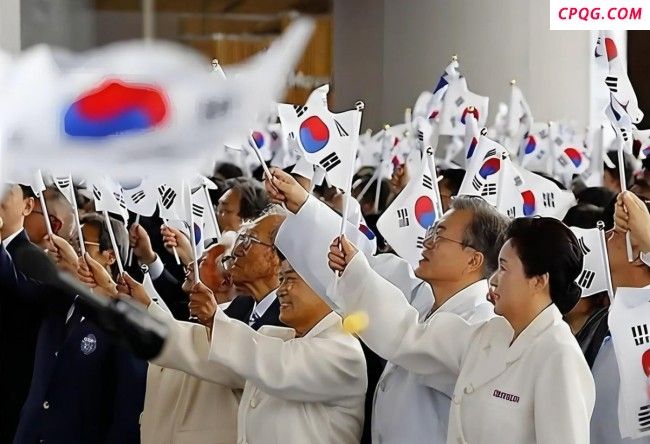 文在寅被起诉背后哪些细节值得关注 政党恶斗与大位争夺