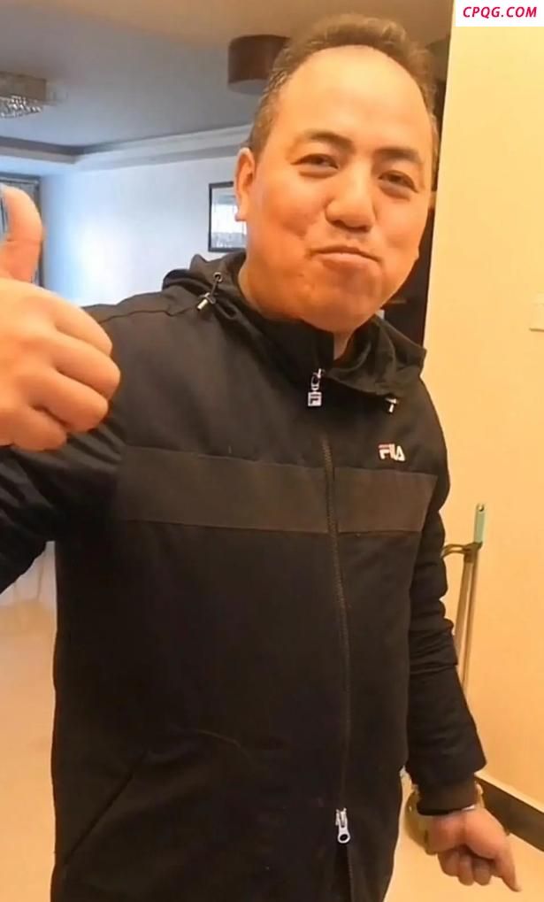 云南一河滩涨水致4死 英雄救援者遇难