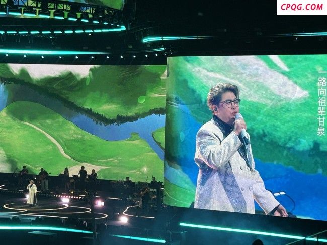 韩红成都演唱会哽咽：想天上的妈妈