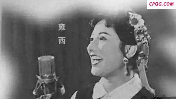 韩红成都演唱会哽咽：想天上的妈妈，怀念与歌声同在