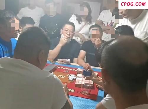央企干部赌博被偷拍 4人敲诈勒索获刑