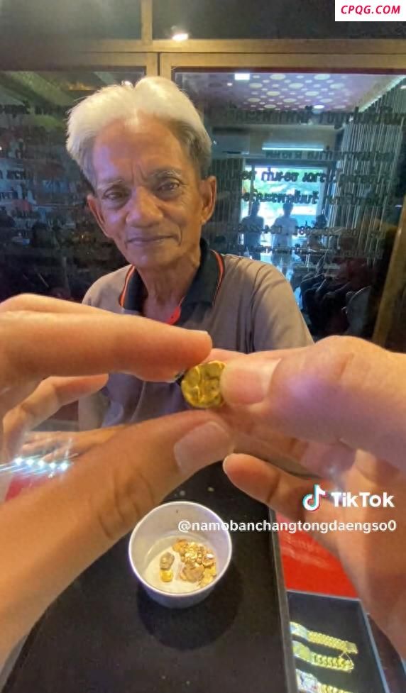 泰国殡葬业者捡死者金牙熔成金条 合法合规获家属许可