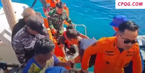 中国女游客为捞相机命丧印尼海底 深海悲剧引发关注
