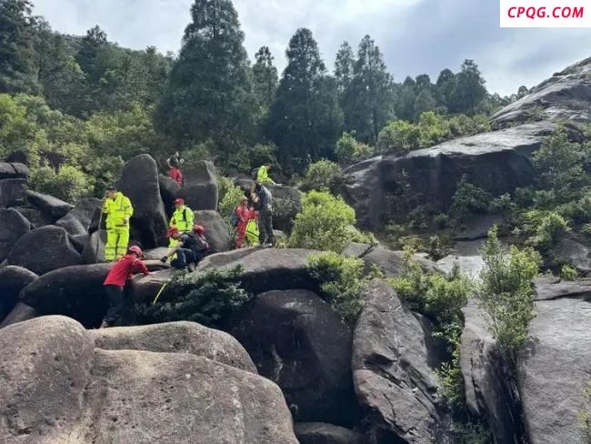 浙江独自爬山男子遗体被发现 多支救援队联合搜寻