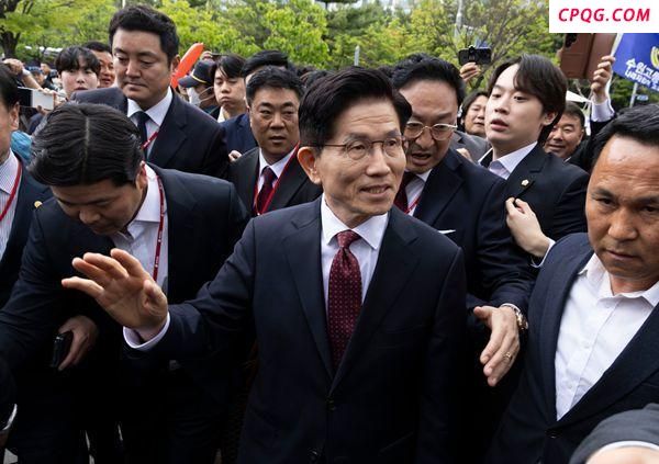 乱象丛生的韩国政局何时能拨云见日 选战纷争再起