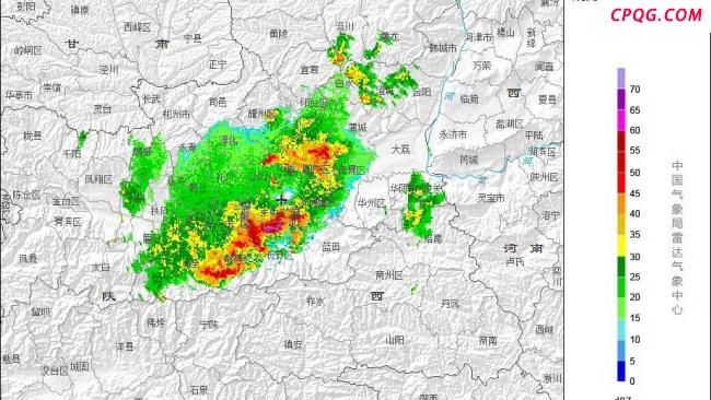 西安下冰雹 狂风暴雨引发关注