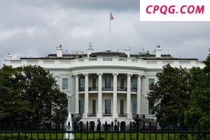 特朗普签署公告 鼓励非法移民自愿离开美国