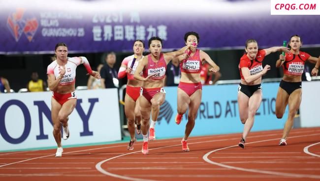 中国女子4X100米勇夺小组第一