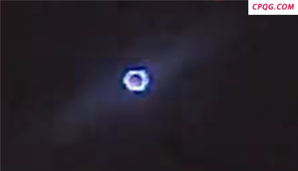 专家谈美国疑出现可变形UFO