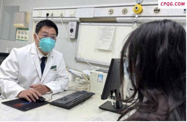 新冠患者门诊呈上升趋势但增速缓慢，专家：在可控范围内