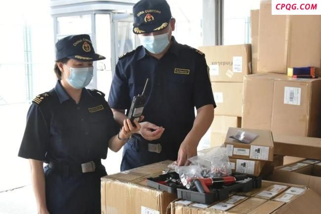 黄埔海关查获“爆炸式铆钉”19800枚 未申报危险品被截获