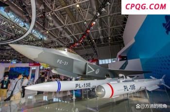 巴F16在首都上空发射照明弹庆祝胜利 彰显空军实力