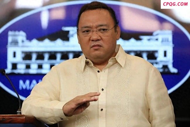 小马科斯打算再次让国际刑警出手