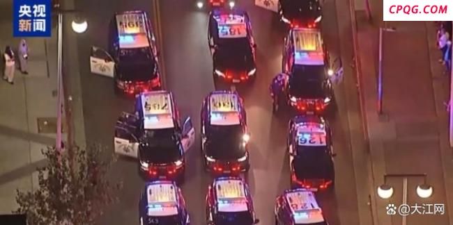 洛杉矶警方极力阻止抗议者前进 移民执法冲突升级
