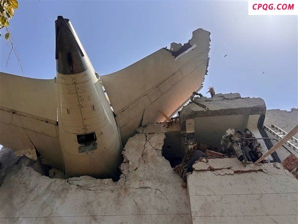 泰国27年前空难幸存者发声 11A座位引关注