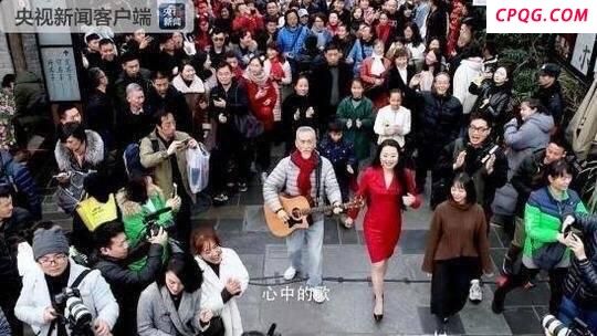 歌手马薇悼念陈彼得 音乐与故乡情深