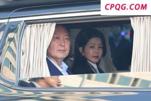 印度坠机地点多名师生阳台逃生 宿舍区惊魂一刻