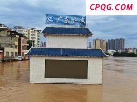 家政阿姨打扫房屋将物品洗劫一空 误以为遗弃？律师称涉嫌盗窃