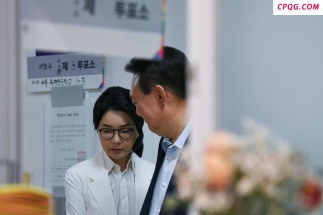 金建希在第三次传唤当天入院