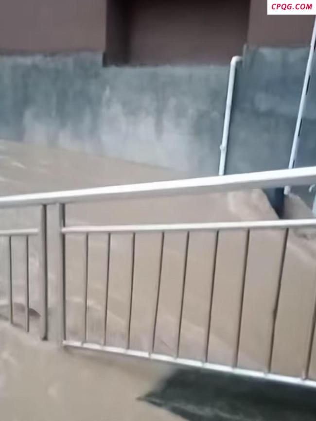 湖南龙山县600余户房屋被淹 特大暴雨引发灾情