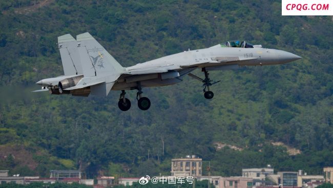 歼-15T出动率突破传统认知意味着啥 中国滑跃航母实现“战力翻盘”