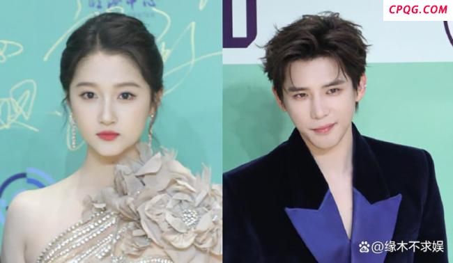 关晓彤王安宇白玉兰红毯跳交际舞 互动暧昧宛如婚礼