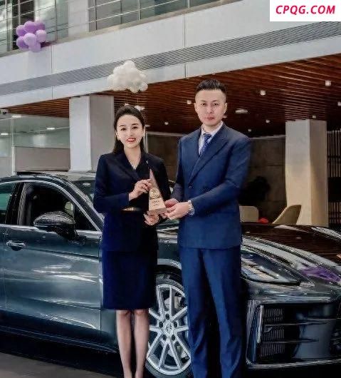 保时捷女销冠再成半年度销冠 有望打破年销记录