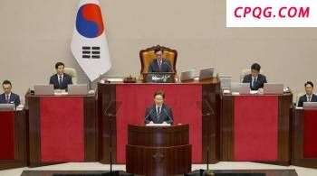 歼-16驱离外机视频有何值得关注的点 狭路相逢勇者胜