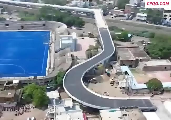 印度1.8亿卢比公路15天内多次塌方 基建困局再现