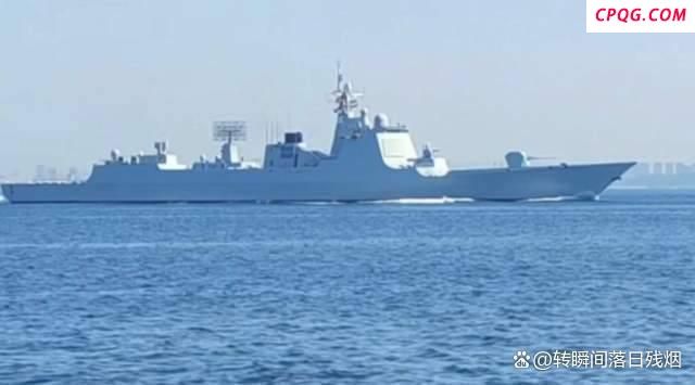 抗战老兵登上052D直呼中国海军伟大