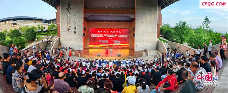 2025 “艺韵潇湘”文艺调演在湖南益阳举行