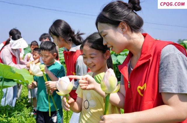 田间课堂 多彩暑假