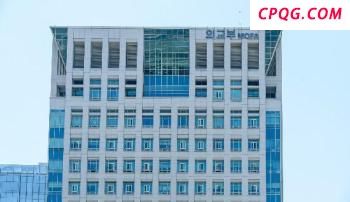 马斯克：曝光“爱泼斯坦案”文件将成为“美国党”优先事项 质疑特朗普信誉