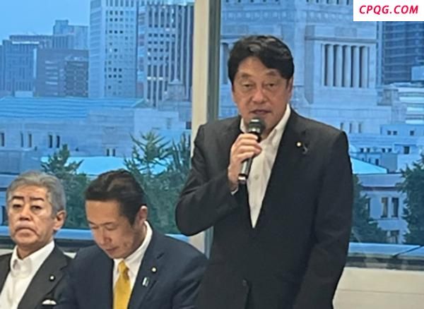 日自民党高官炮轰：特朗普欺人太甚